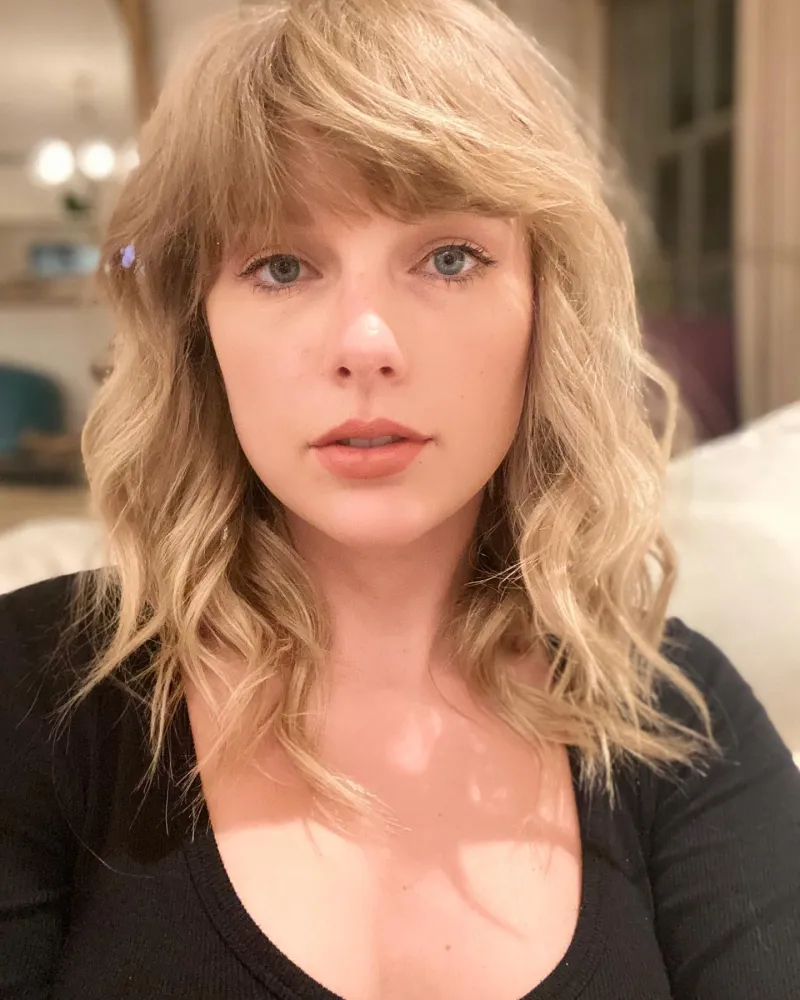 taylor swift no makeup