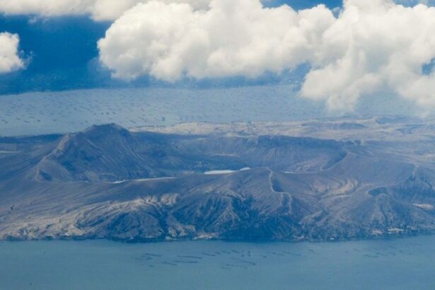 taal volcano volcanic smog